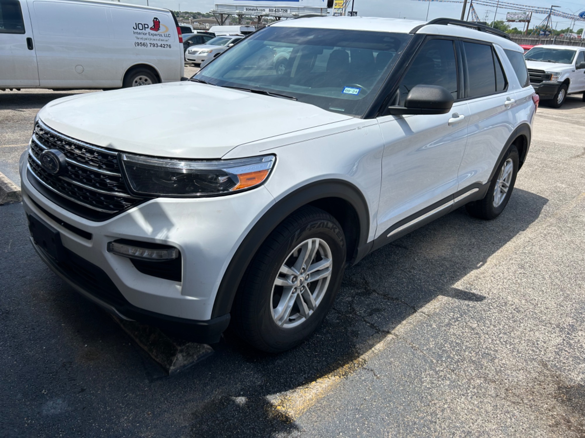 photo of 2020 Ford Explorer XLT AWD